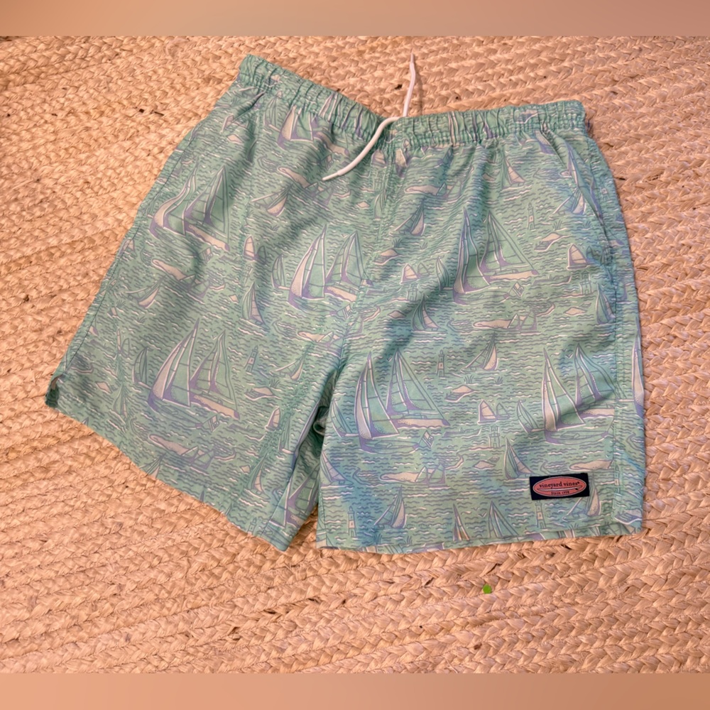 Vineyard Vines Fish Print Swim Shorts Size L
